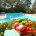 Villaseasicily , Pool Salt Water And Natural Chlorine In - Palermo * Balestrate