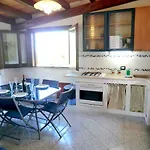 Villaseasicily , Pool Salt Water And Natural Chlorine In - Palermo Villa *
