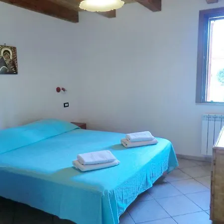 Villaseasicily , Pool Salt Water And Natural Chlorine In - Palermo Villa *