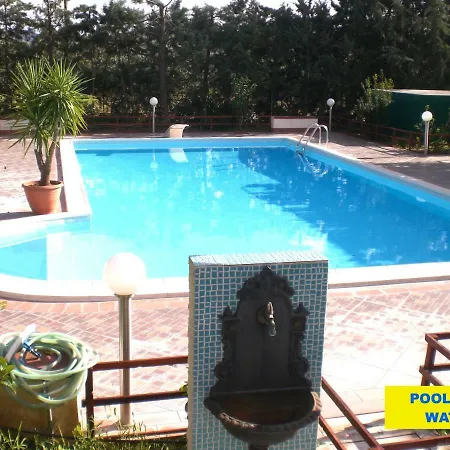 Villaseasicily , Pool Salt Water And Natural Chlorine In - Palermo Villa