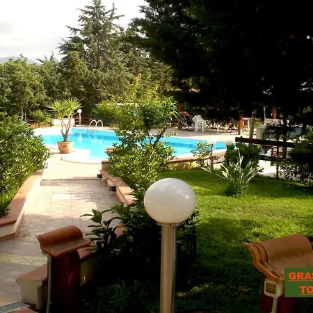 Villaseasicily , Pool Salt Water And Natural Chlorine In - Palermo Balestrate